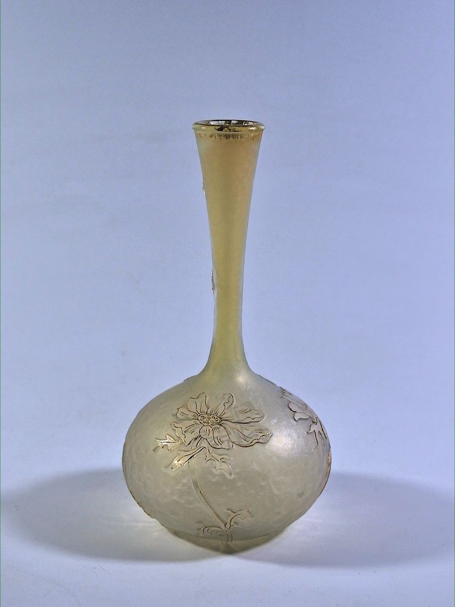 Daum Vase