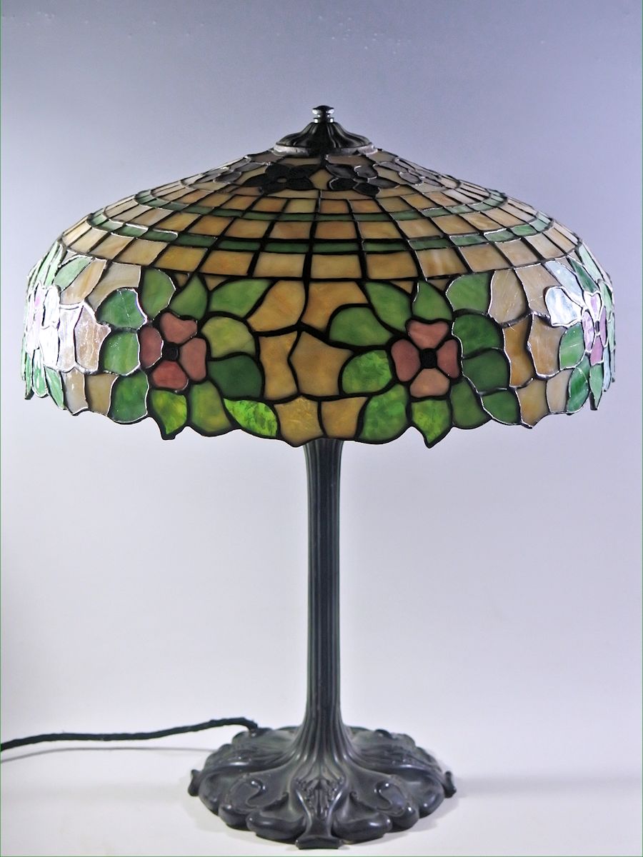 Handel table lamp