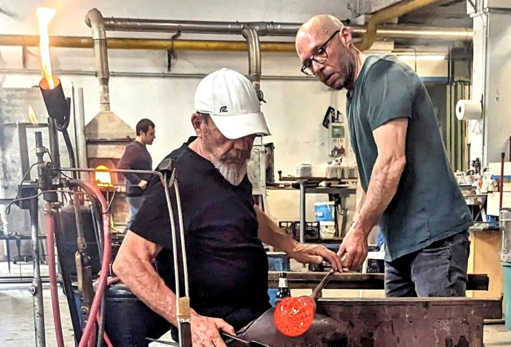 Davide, Mattia und Marco Salvadore. Meisterliche Handwerkskunst auf der Insel Murano seit 11. Generationen.